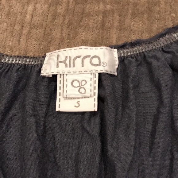 Gray top - Picture 2 of 3